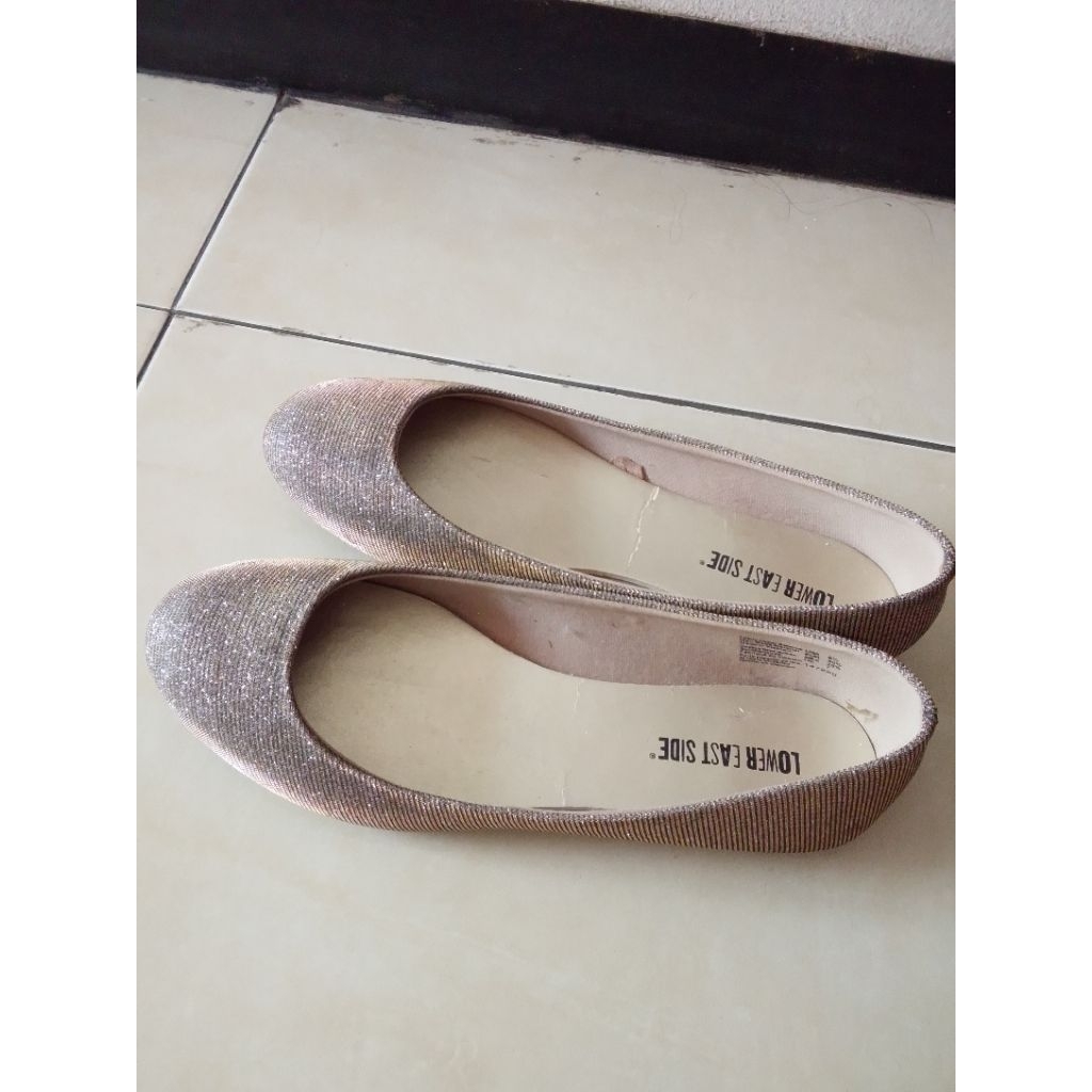 Preloved flat shoes Lower East Side size 40