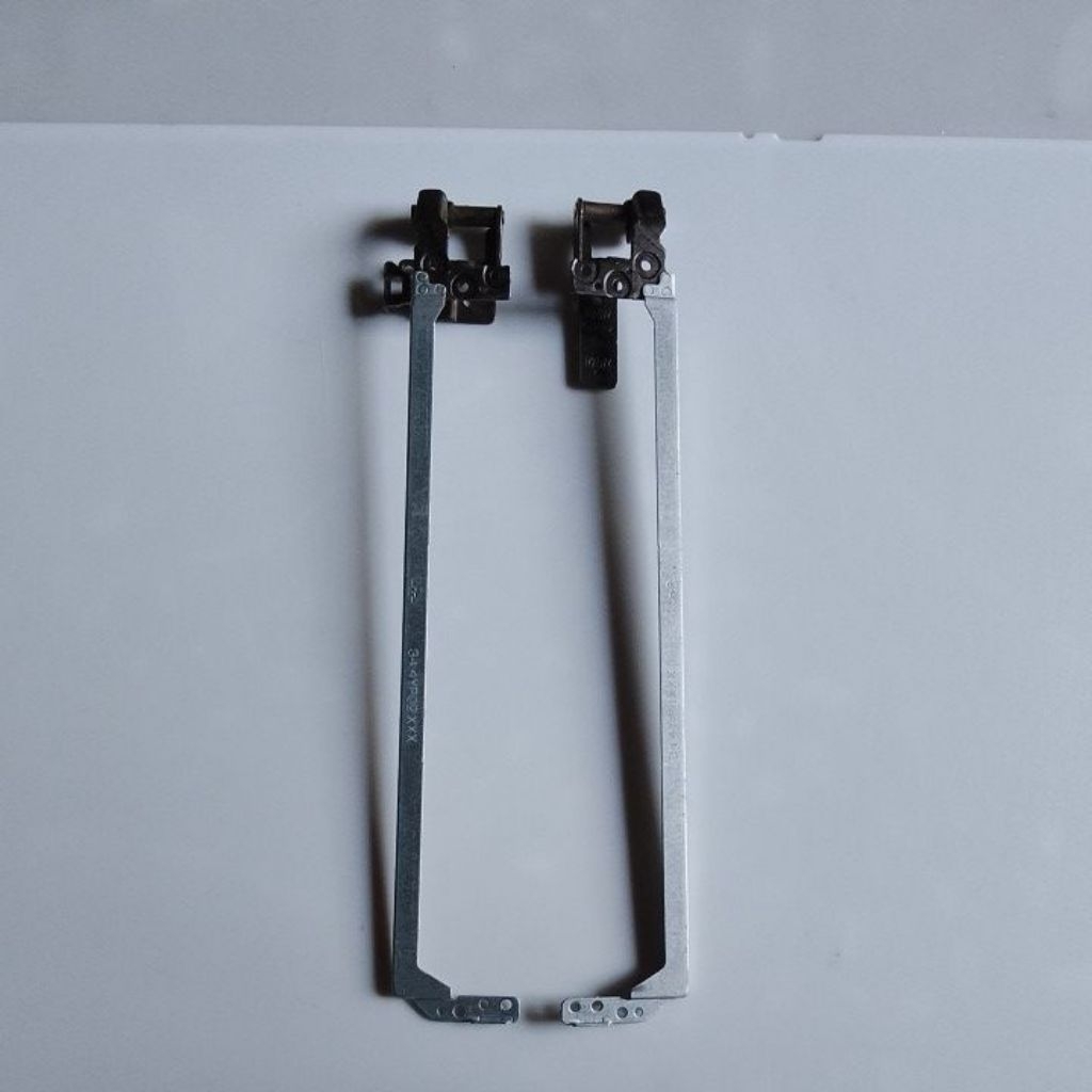 Engsel Laptop Acer Aspire E1-410