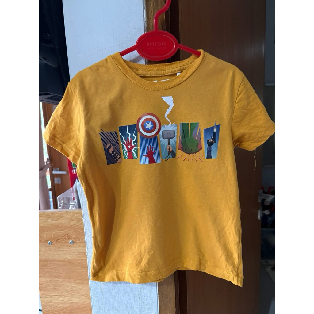 kaos Uniqlo UT Avenger Marvel Anak usia 1-3 tahun