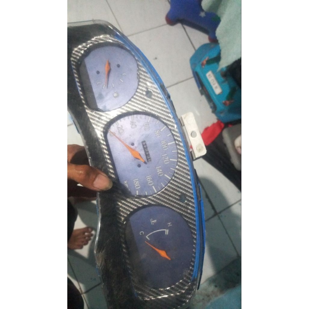 speedometer soluna 2003