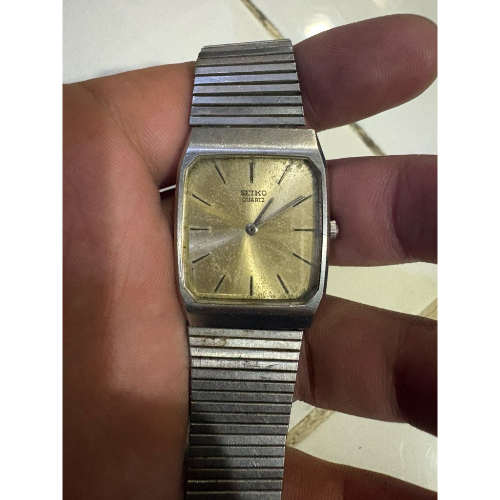 Seiko tank Quartz