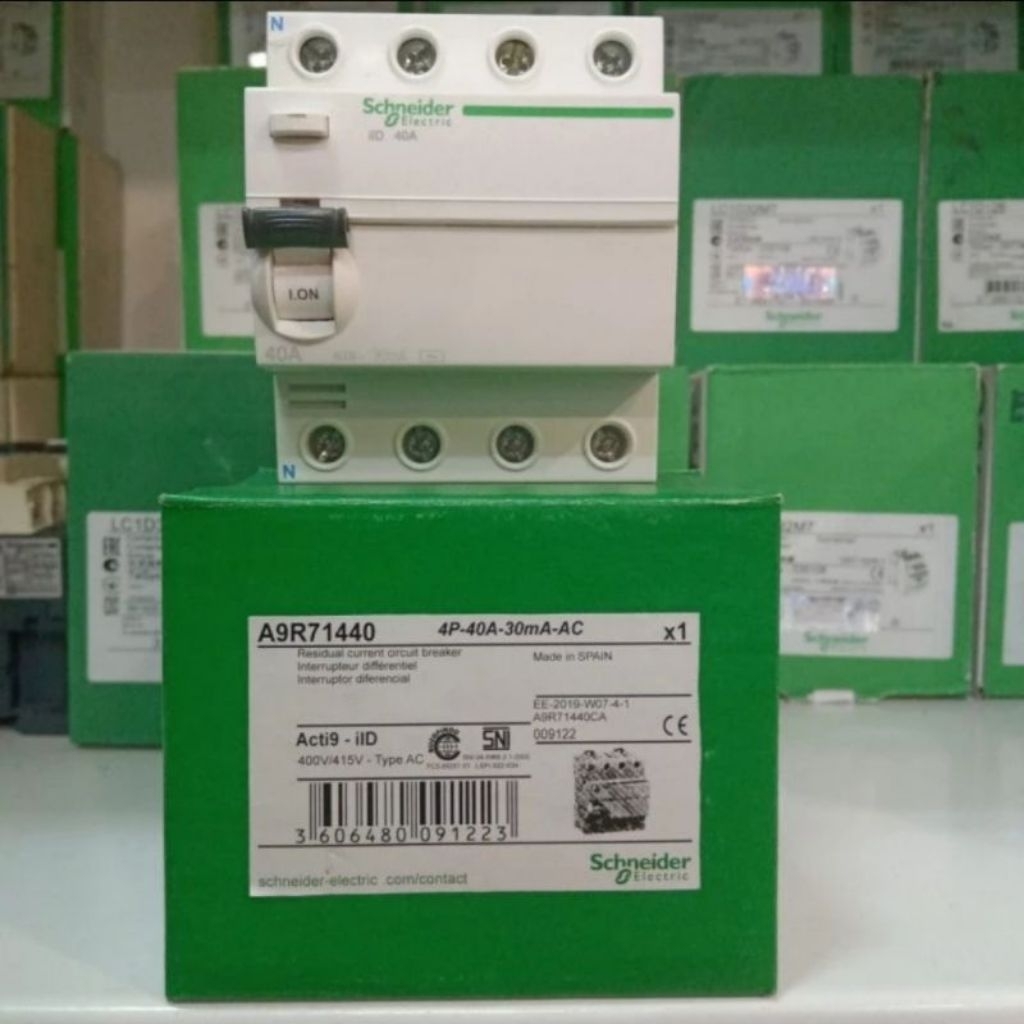 ELCB RCCB SCHNEIDER IID 40A 4P 30MA