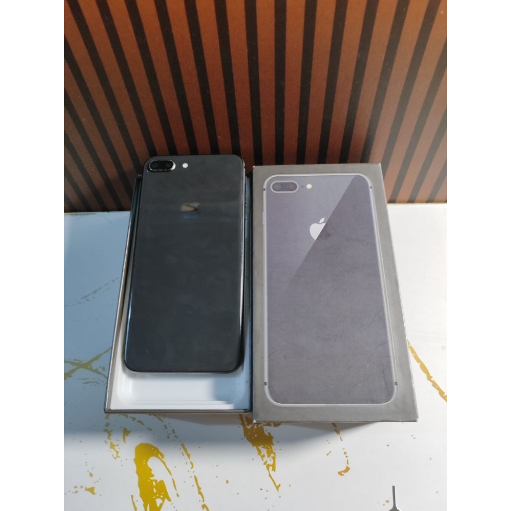 Iphone 8 plus 64 GB second