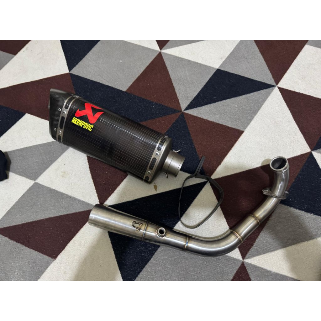 Akrapovic karbon Slovenia Fullsistem X-Max New Old original