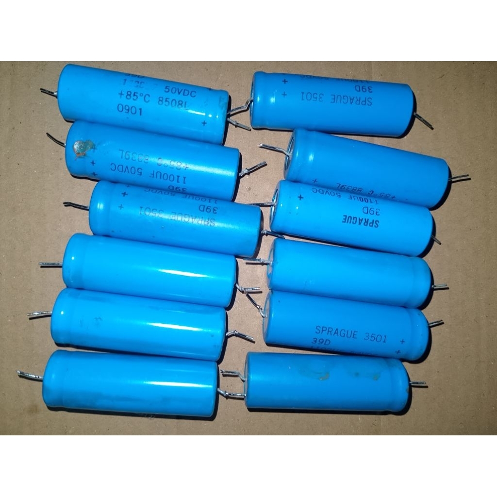 KAPASITOR 50VDC 1100UF PANJANG 6.8CM D 2.4CM BEKAS ORI