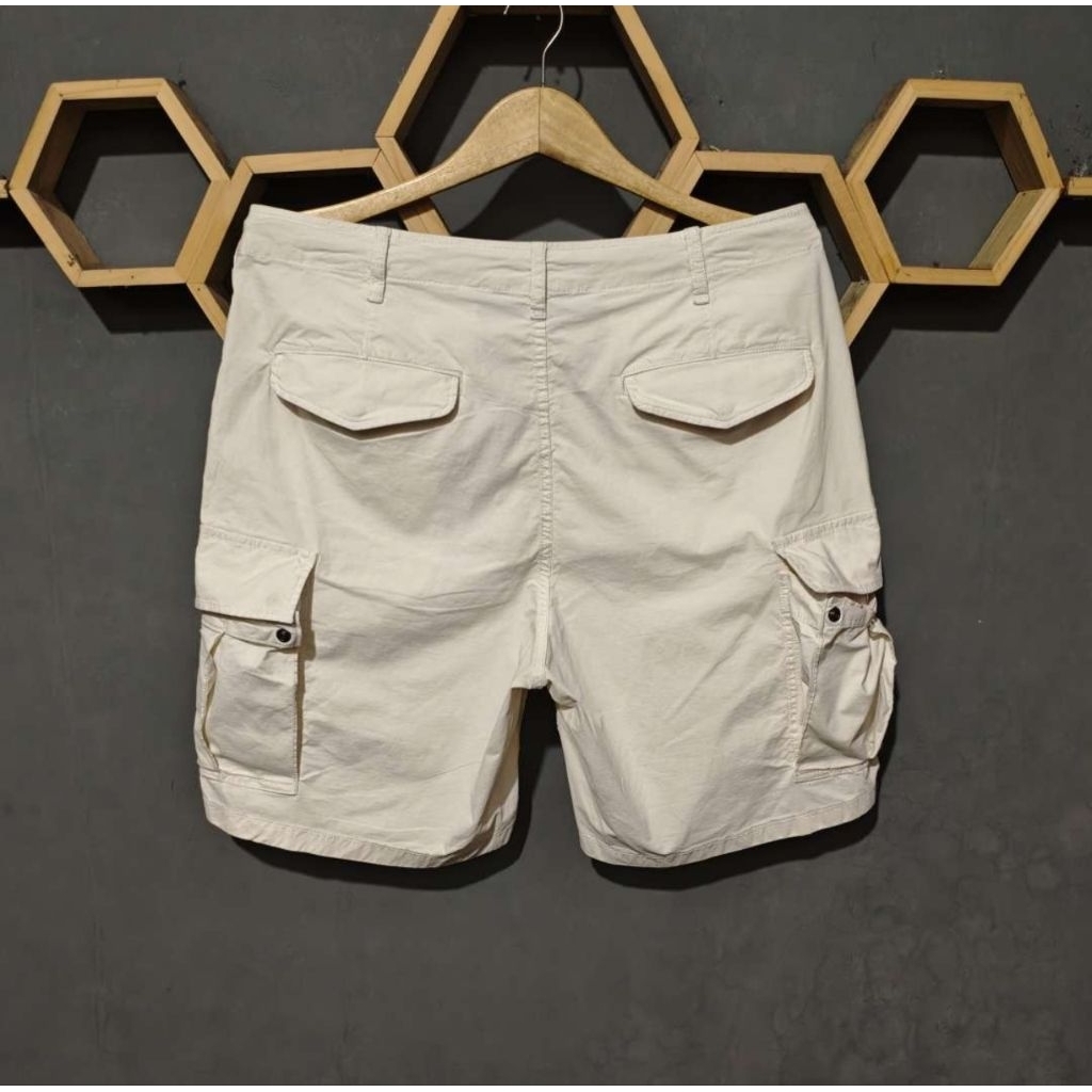 CELANA CARGO PENDEK UNIQLO STRETCH SIZE 35
