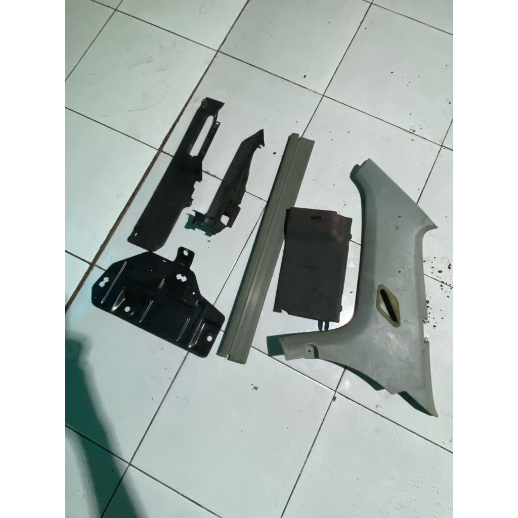 interior sparepart mercy boxer/mercedes benz w124
