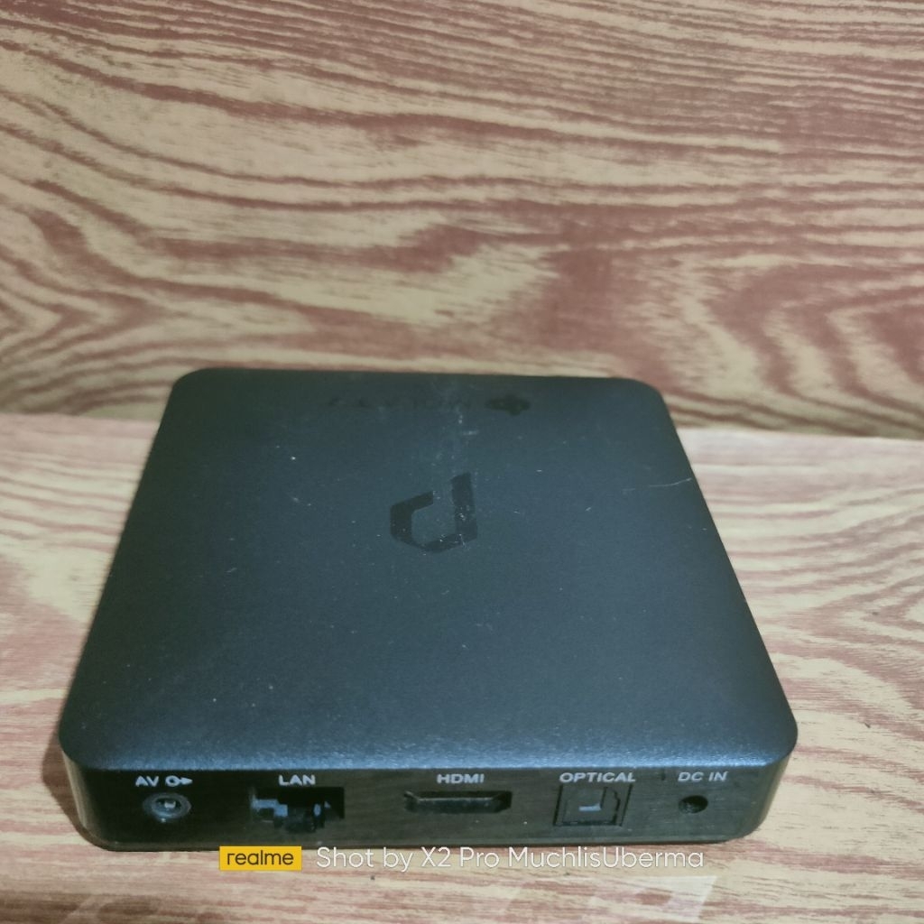 Android tv box polytron pdb m11 mola tv streaming original