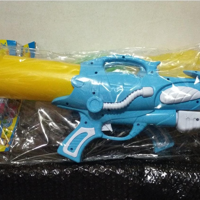 MAINAN OUTDOOR PISTOL AIR TEMBAK TEMBAKAN  AIR ANAK ANAK
