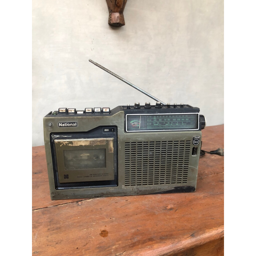 Radio tape antik jadul lawas national