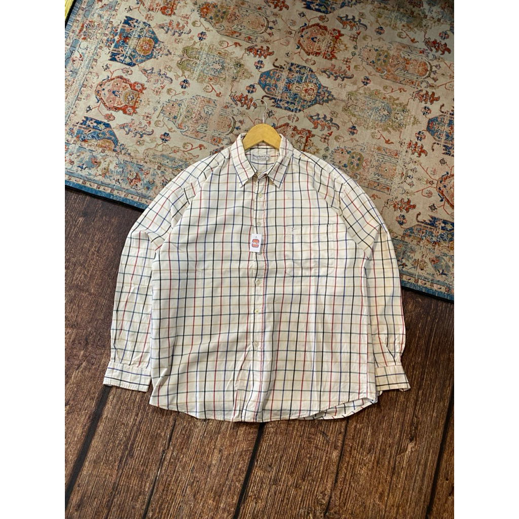 Kemeja Burberry