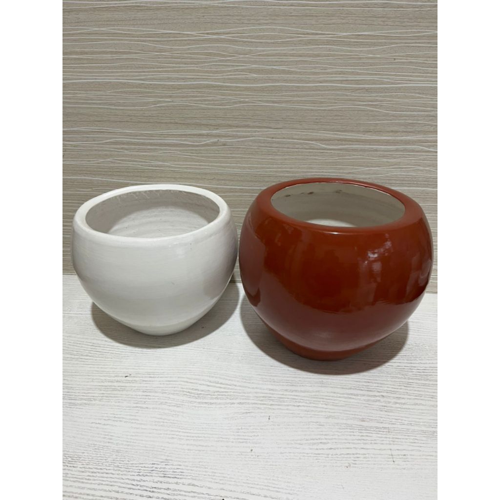 Pot Telur | Paso 20 cm | Pot Bulat Sedang | Gerabah | Tanah liat