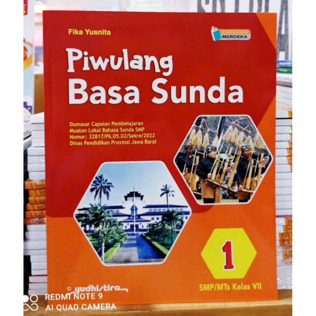 Buku Piwulang Basa Sunda Kelas 7 SMP Kurikulum Merdeka Yudhistira