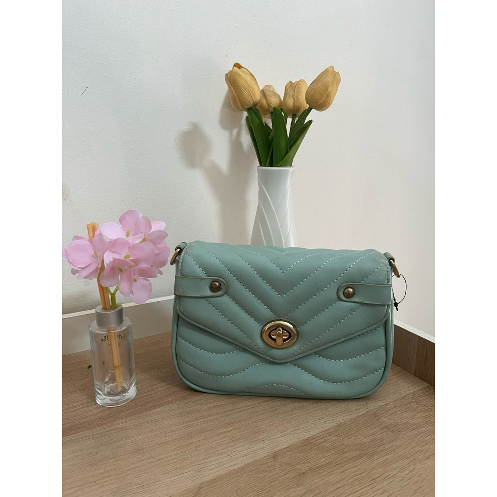 TAS Wanita warna hijau TOSCA ada tali panjang