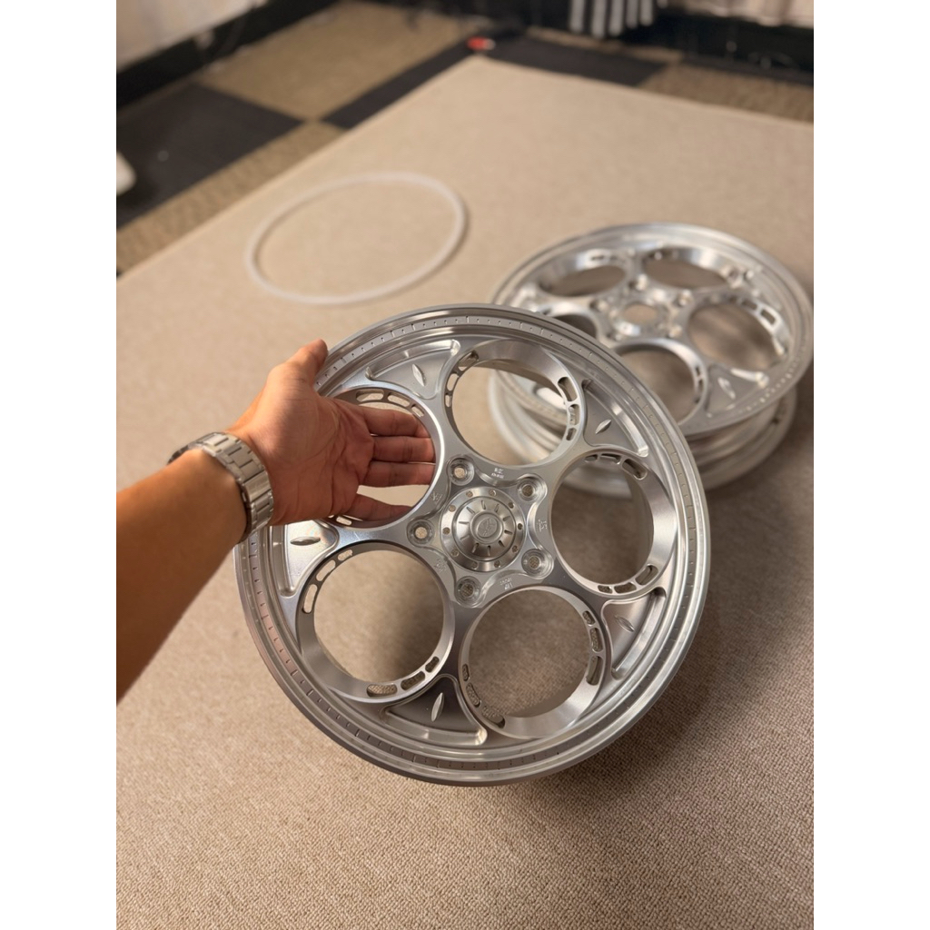 Velg Mk Model W325 Original Vespa