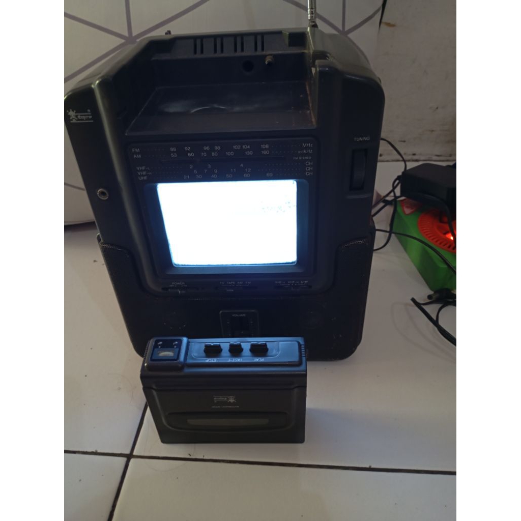 TV,radio,walkam