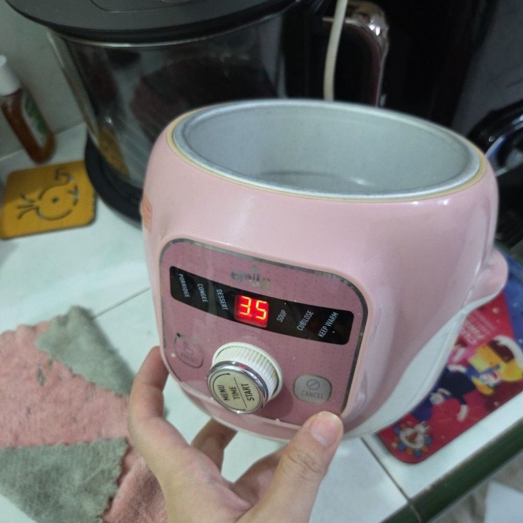 emily slow cooker, preloved, mesin aja, tutup dan keramik udah pecah
