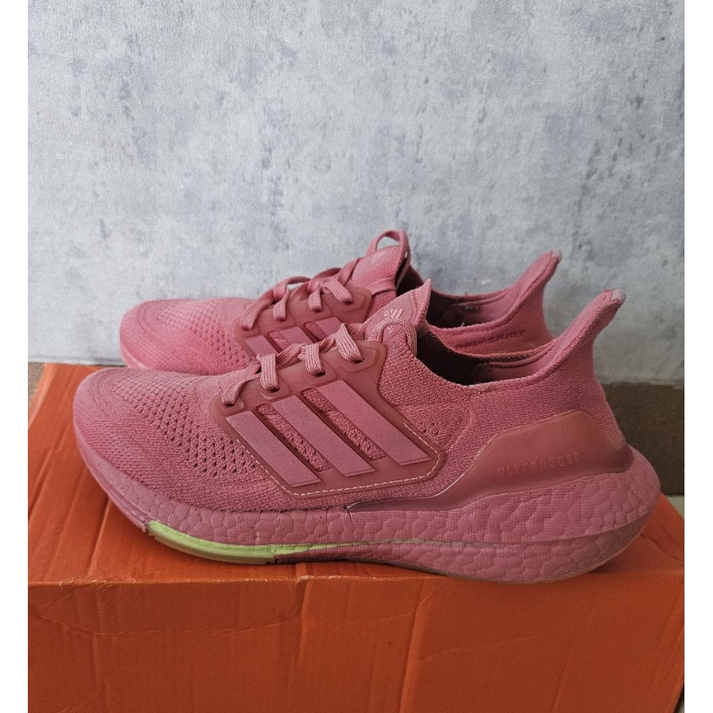 Sepatu Second Adidas Ultraboost 21 "Hazy Rose"