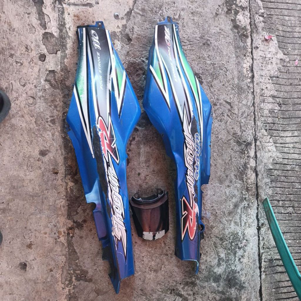 body/ cover blkng Shogun r 110,original,set sambungan, minus lecet pemakaian