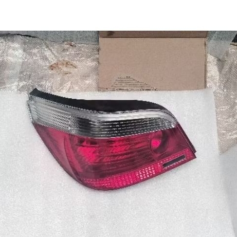 stoplamp BMW E60 lampu belakang BMW E60 seri 532I