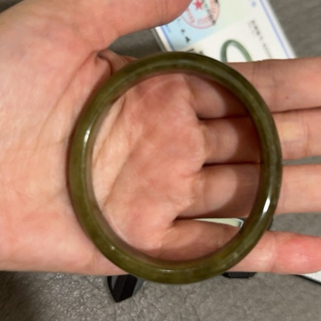 Bangle Giok