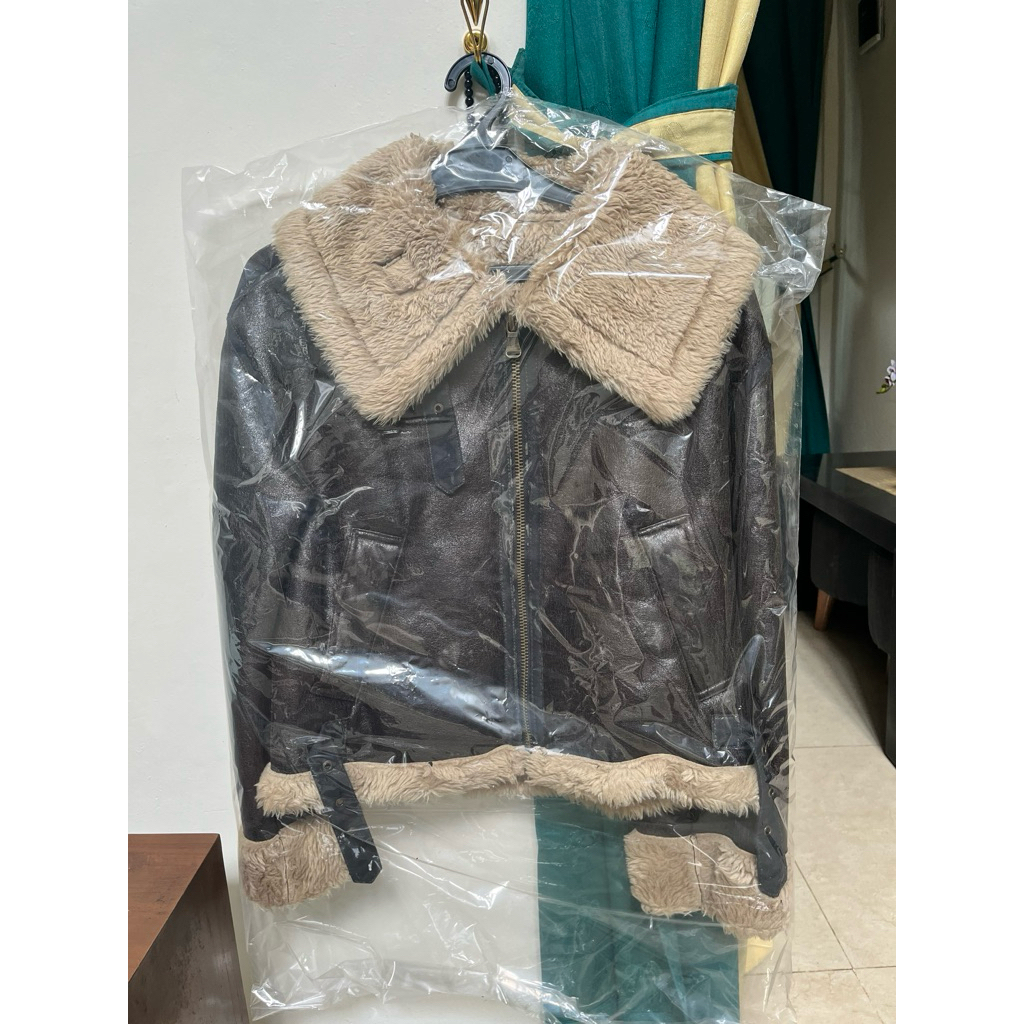 PRELOVED JAKET LEATHER WINTER