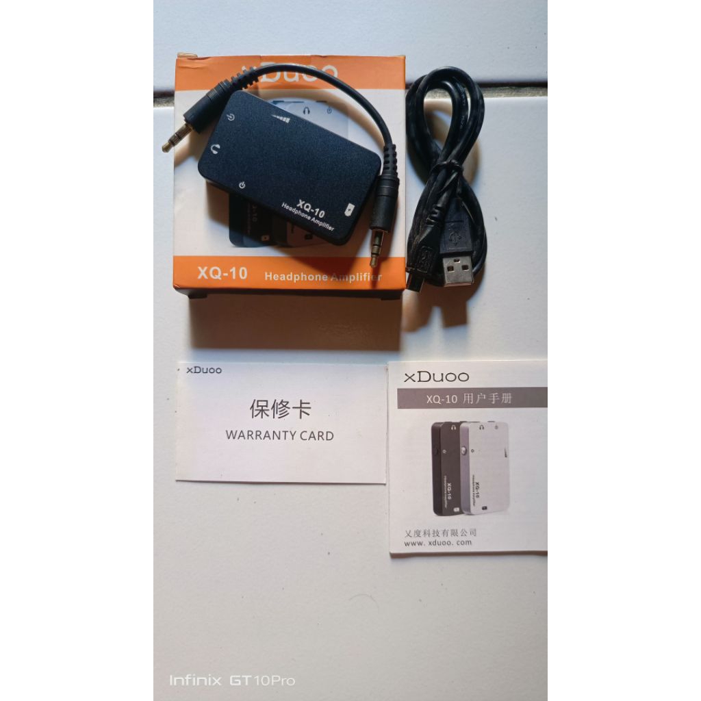 xDuoo XQ-10 headphone amplifier
