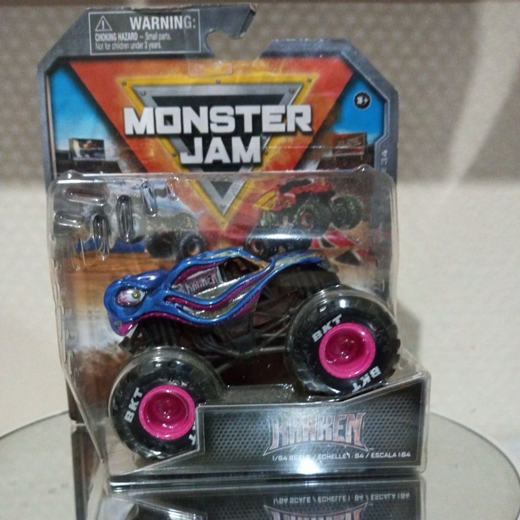 Monster Jam Kraken by Spin Master