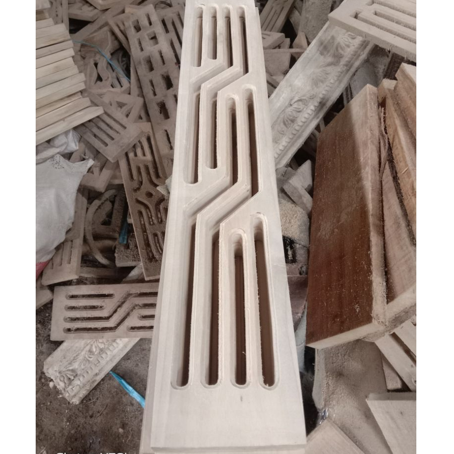 Loster . Ukiran Kayu Pentilasi Udara Rumah ( minimalis garis )