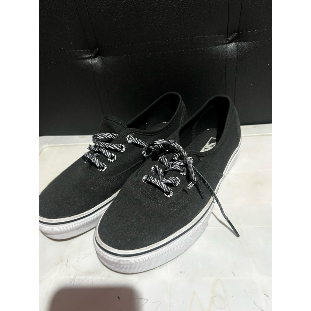 prelove vans women series