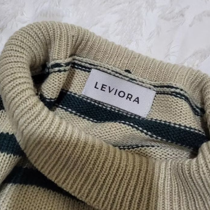 Preloved Leviora Crop Sweater