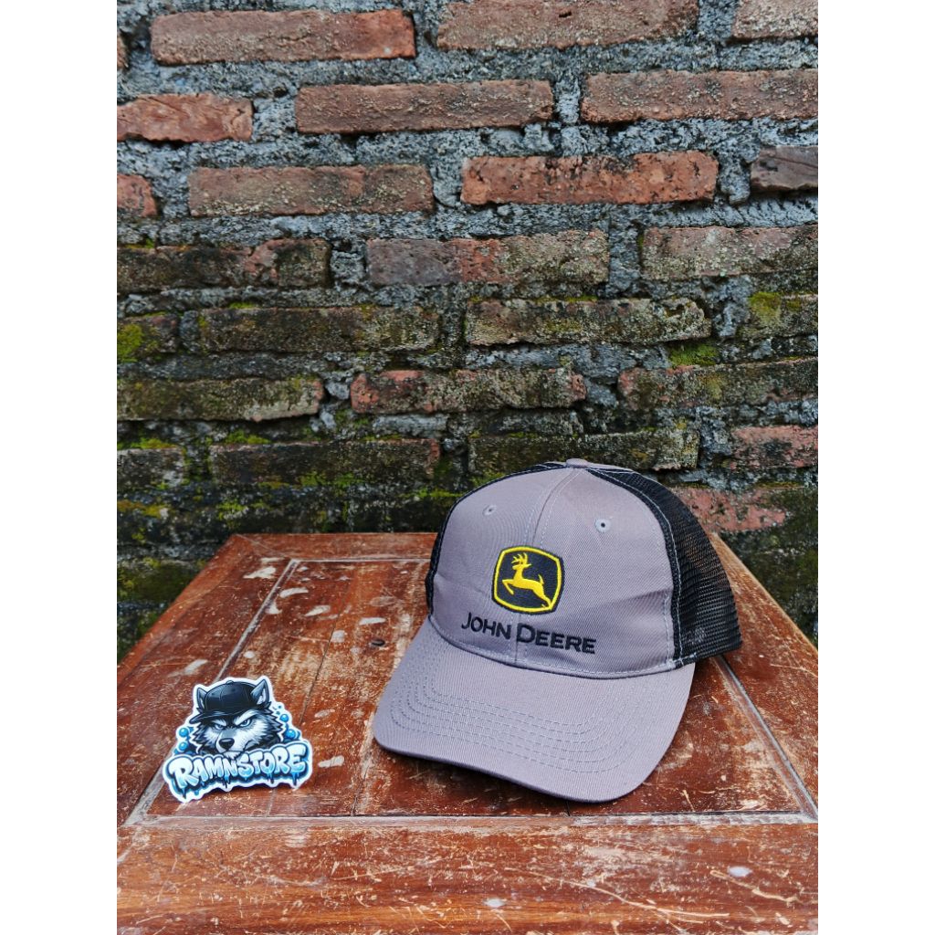 topi john deere