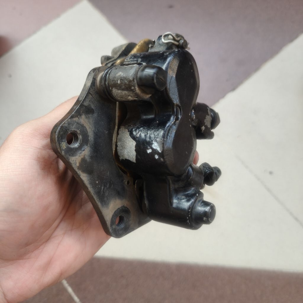 Kaliper Rem Depan GSX R Second Bekas Original Ori Copotan 150 R Suzuki R150
