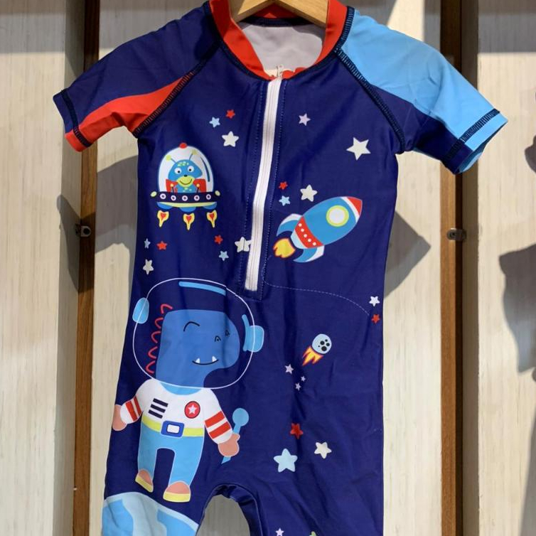 Baju renang carter love motif luar angkasa