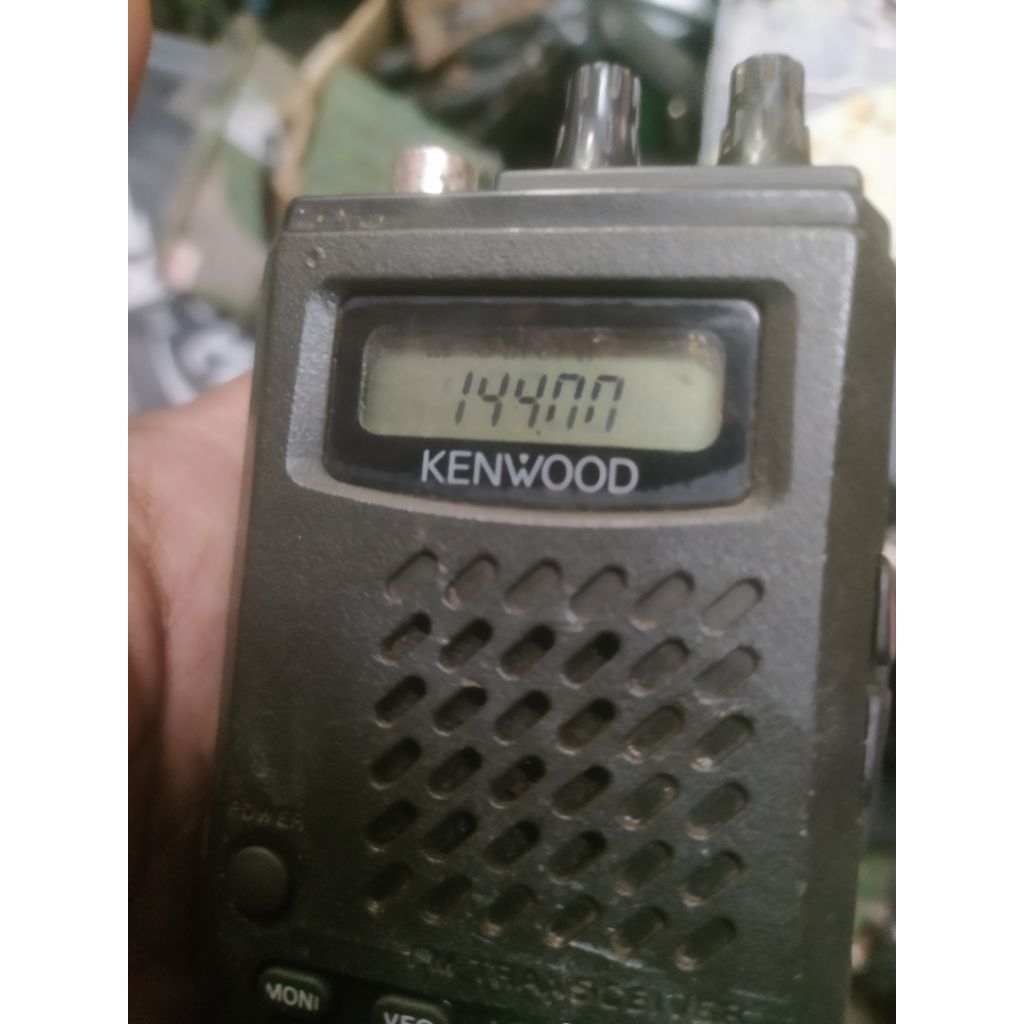 ht Kenwood th234 VHF.