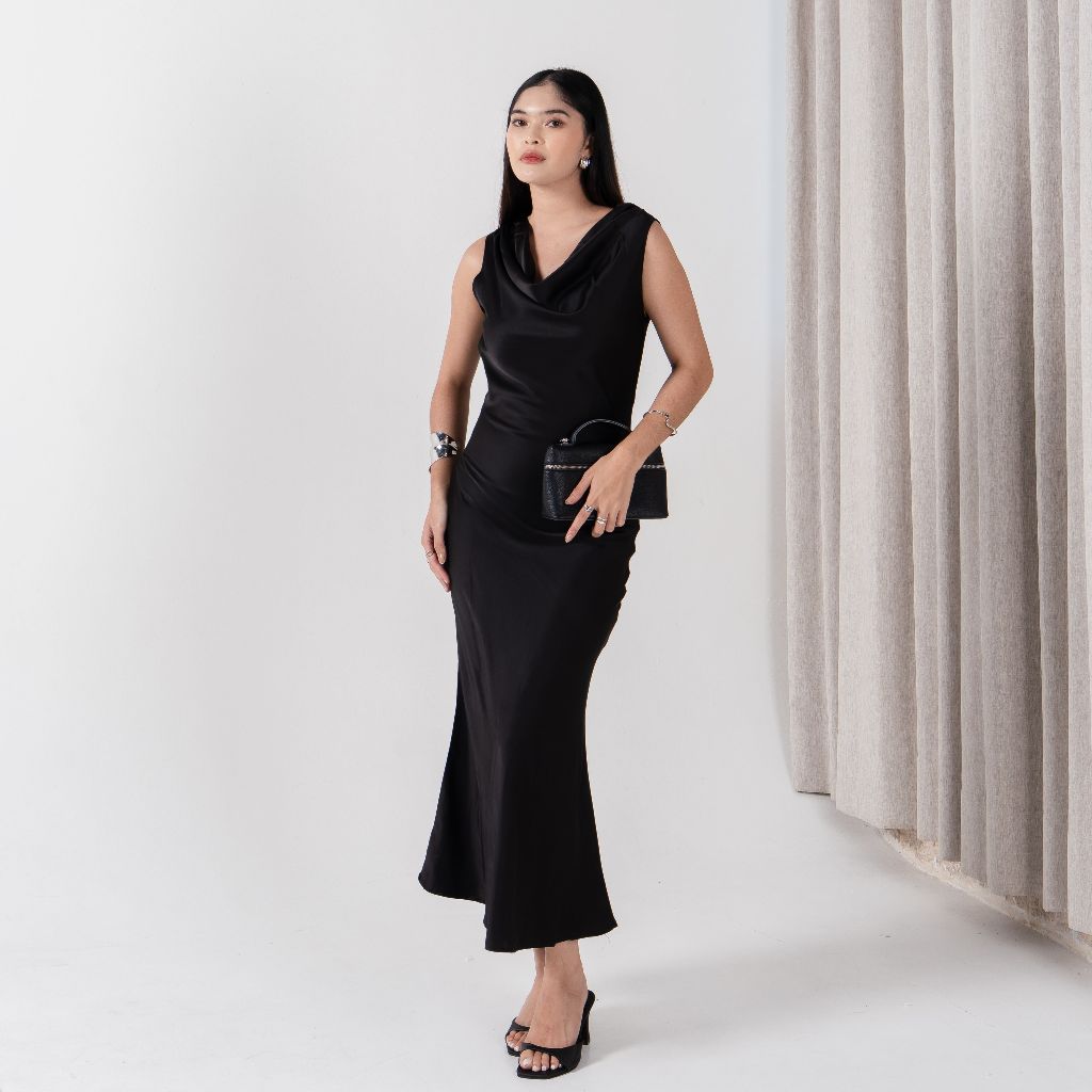 Lome Silk Dress / Long Dress Satin / Gaun Panjang  Satin - GURLBUCKET