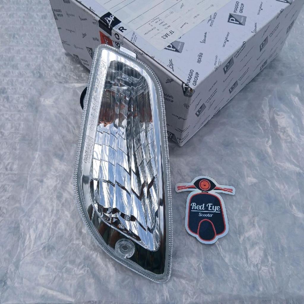 Baru Lampu Mika Sein Kanan Depan Vespa LX 125 150 2V 3V iGet Vespa S 125 150 2V 3V iGet partB dijami