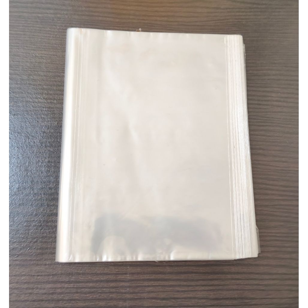 Sampul buku tulis plastik