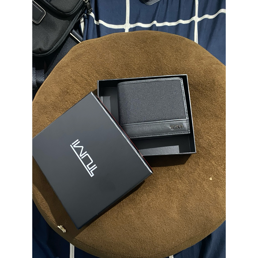 TUMI Dompet Global Center Flip New Original