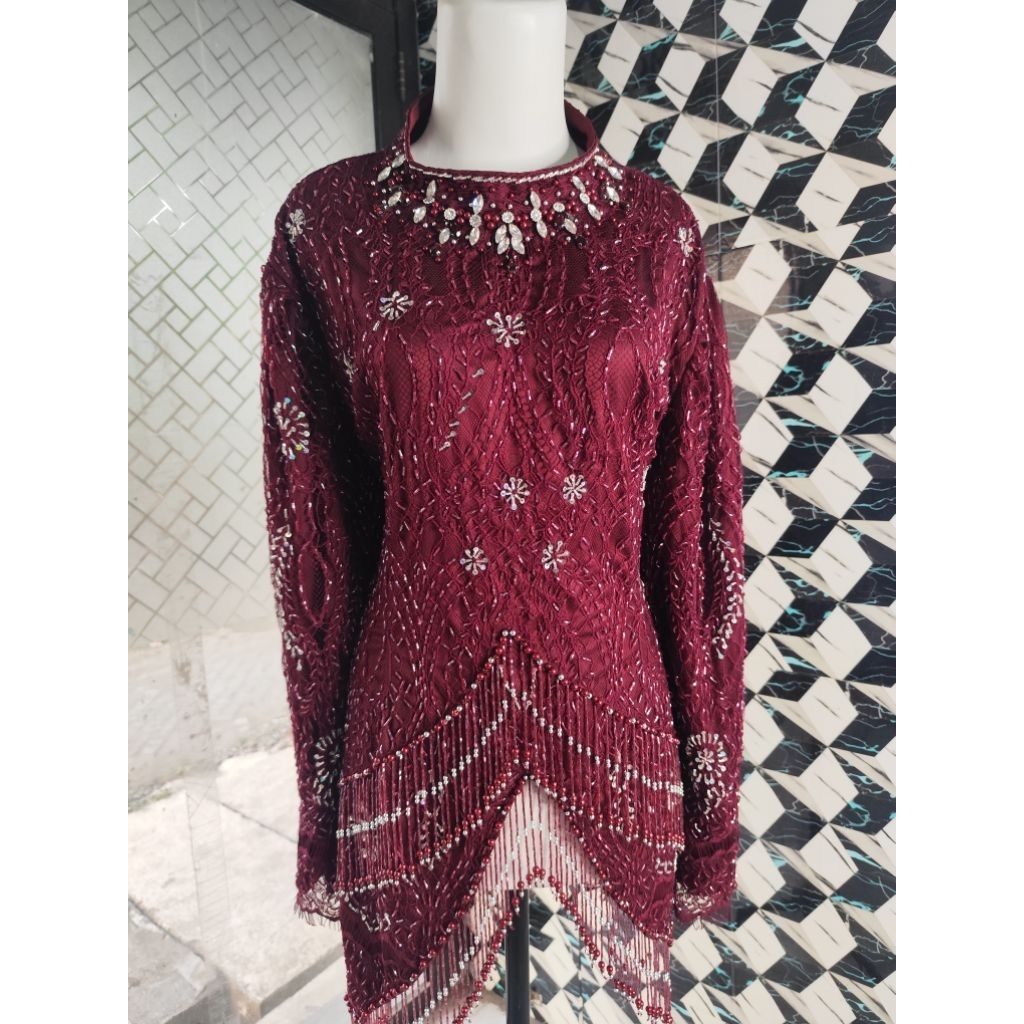Kebaya Jumbo Merah Maroon