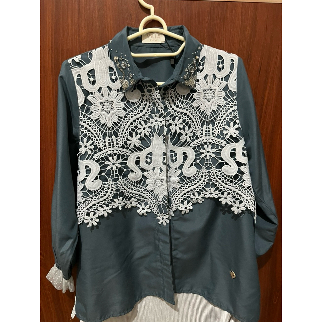 Vaia Atelier Rhea Kemeja