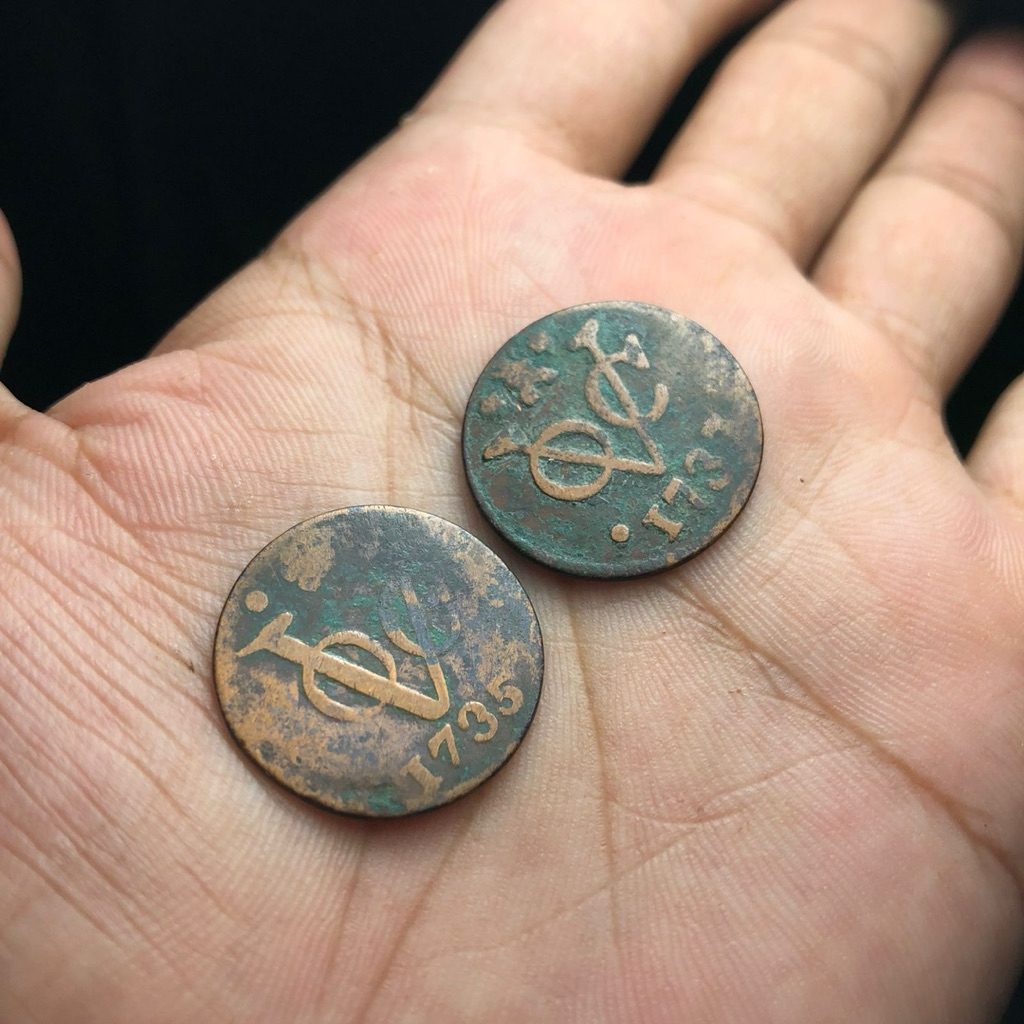 Koin VOC 2pcs Tahun 1753 dan 1737 Rare