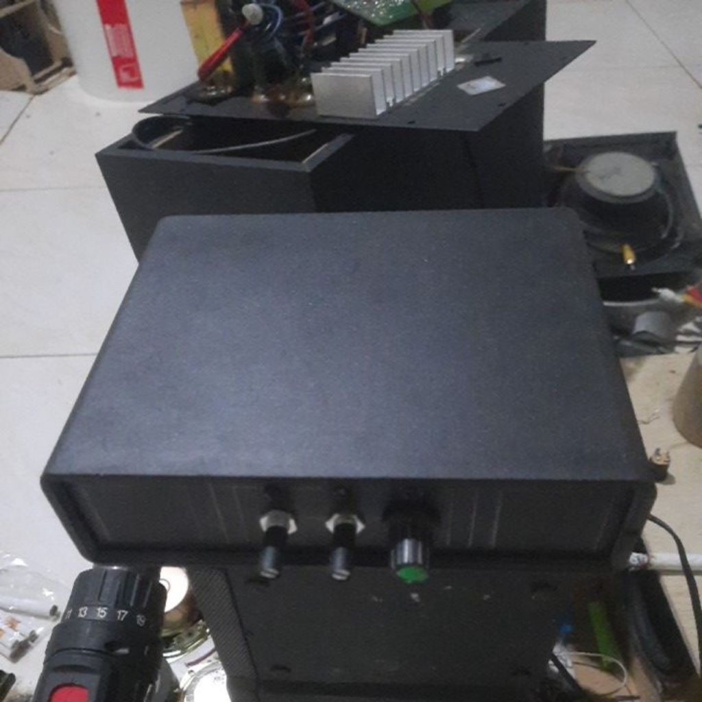 Power Amplifier 2.1ch 24V 5A  2.1 - Siap Pakai, middhigh low subwoofer, tinggal colok listrik 220v a