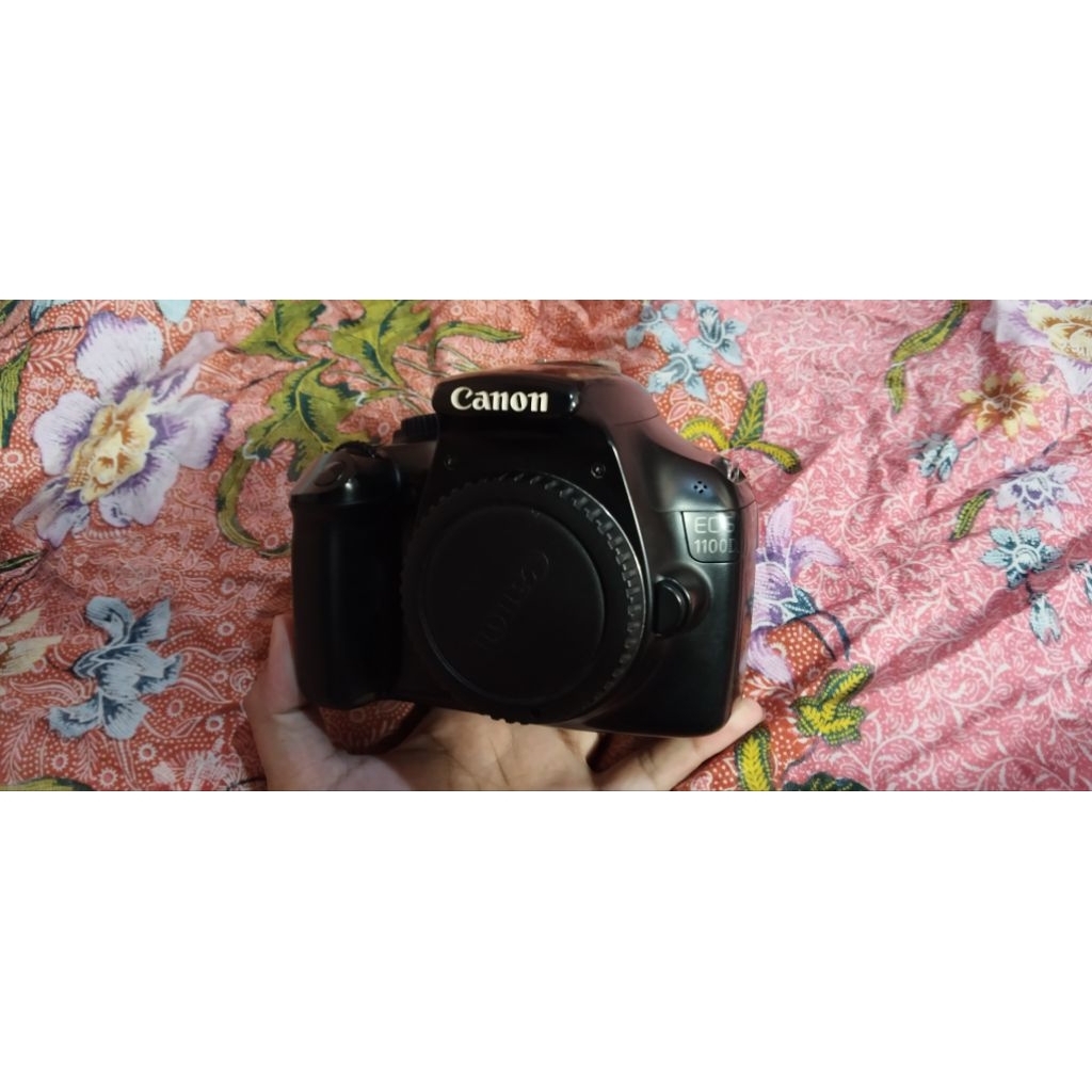 CANON EOS 1100D