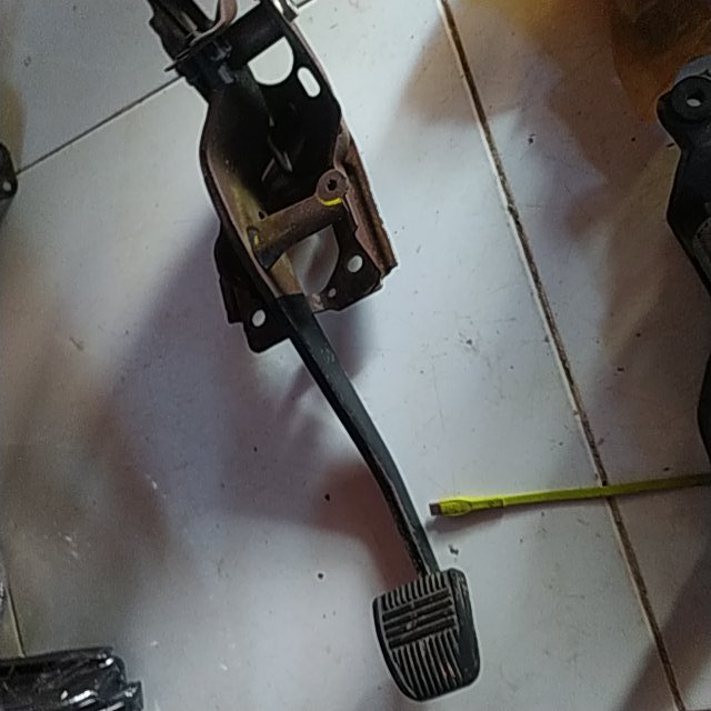 T0000656 PEDAL REM MOBIL CALYA SIGRA ORI