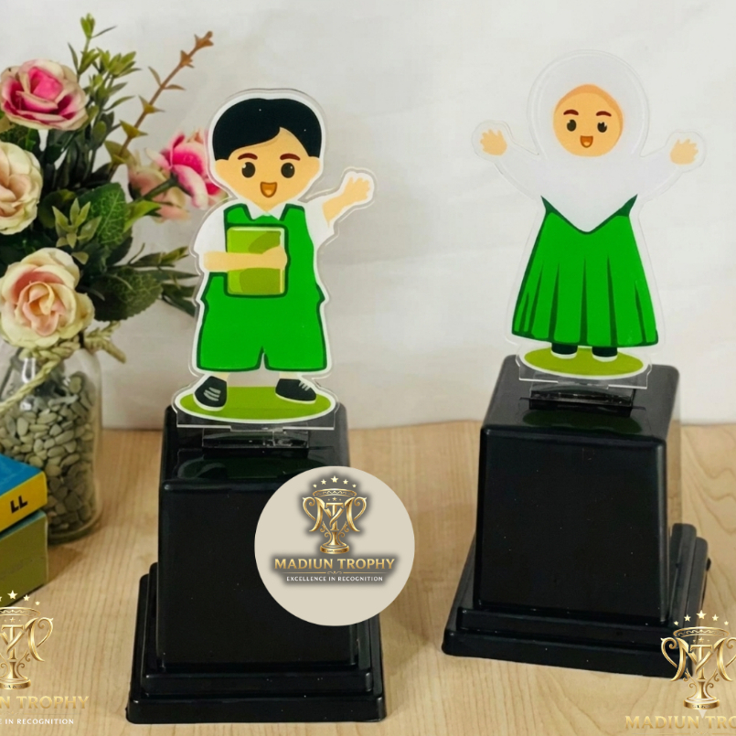 Piala Wisuda Akrilik Custom - Piala Wisuda TK - Piala Wisuda Paud Tropi Penghargaan