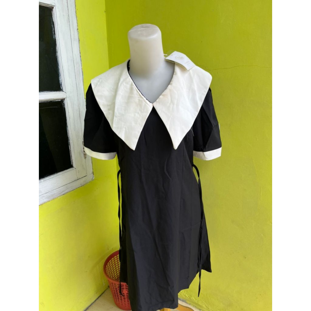 dress Korea simple