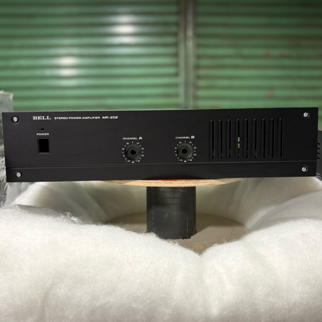 box power amplifier BELL MK-202 + aksesories