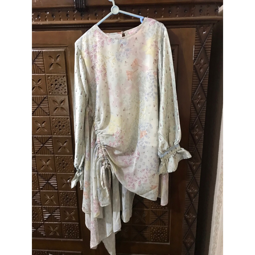 Preloved blouse ria miranda