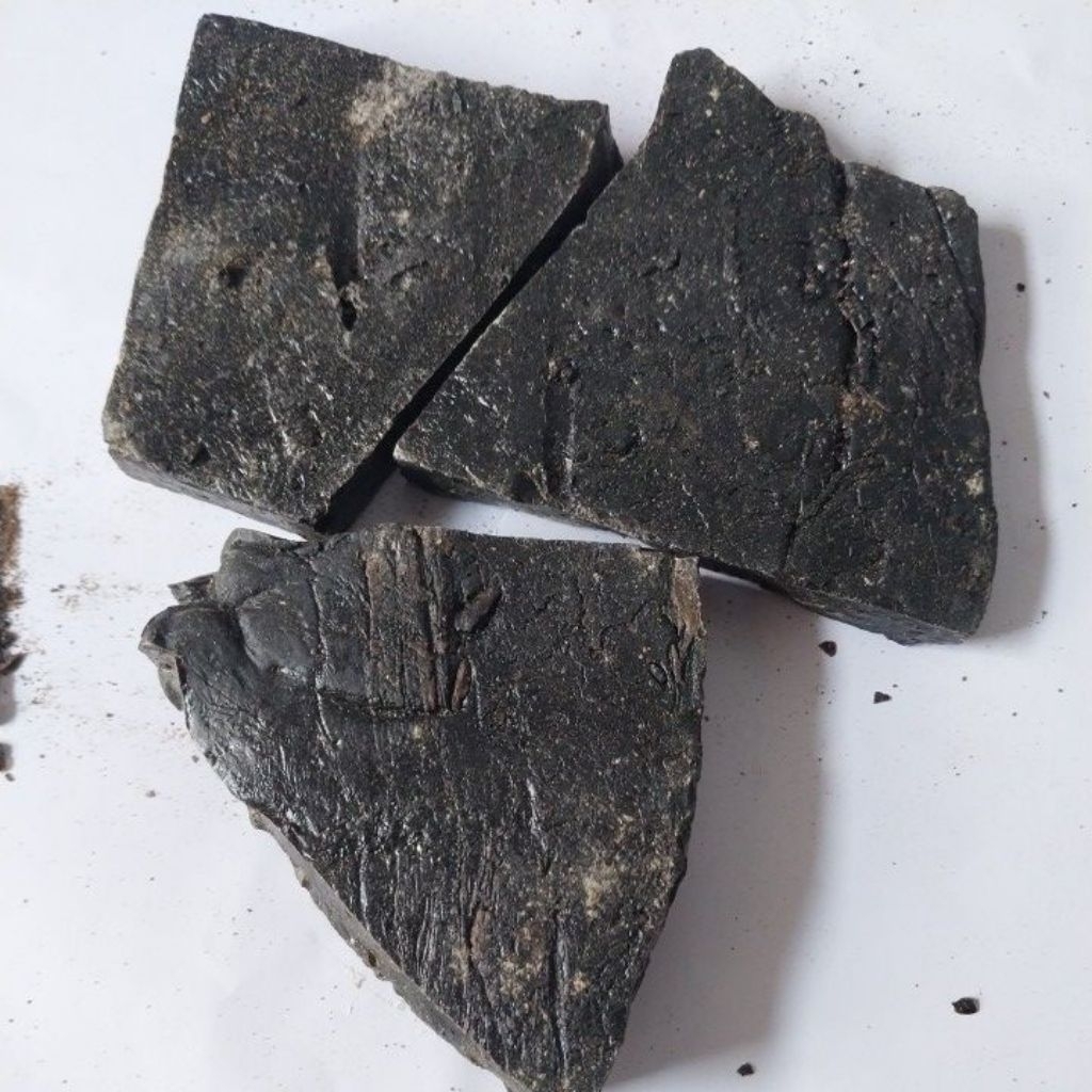 MenyanKemenyan Madat Hitam Aspal, KemenyanMenyan Madat Hitam Aspal 500gr